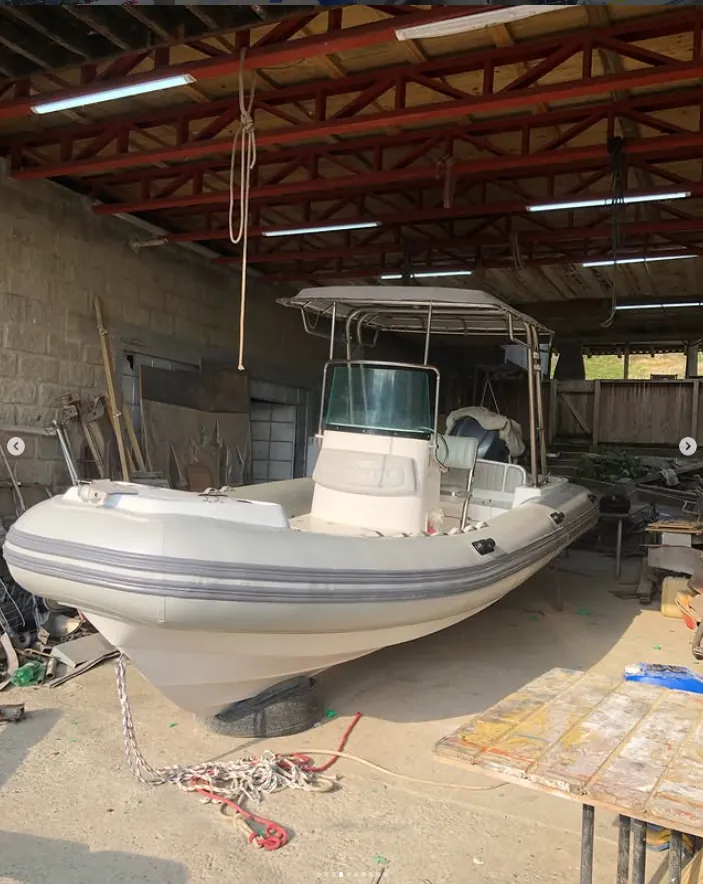Bote inflável 620 depois da troca do flutuador